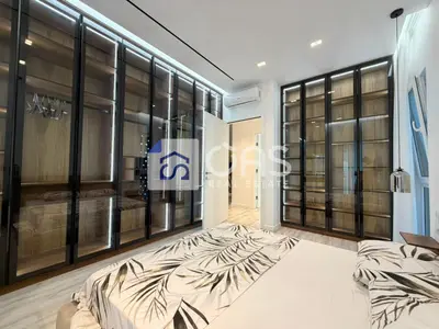 Apartament 2+1 me qera në 5 Maj, Tiranë, 100 m². Foto 1 nga 9
