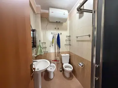 Apartament 3+1 në shitje në Pallati i Sportit Ramazan Njala, Durrës, 133 m². Foto 9 nga 10