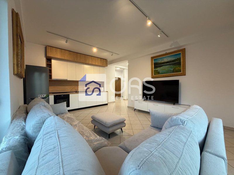 Appartamento 2+1 in affitto ad Astir, Tirana, 100 m²