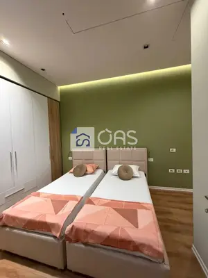 Apartament 2+1 me qera në Pallati me Shigjeta, Tiranë, 92 m². Foto 2 nga 2