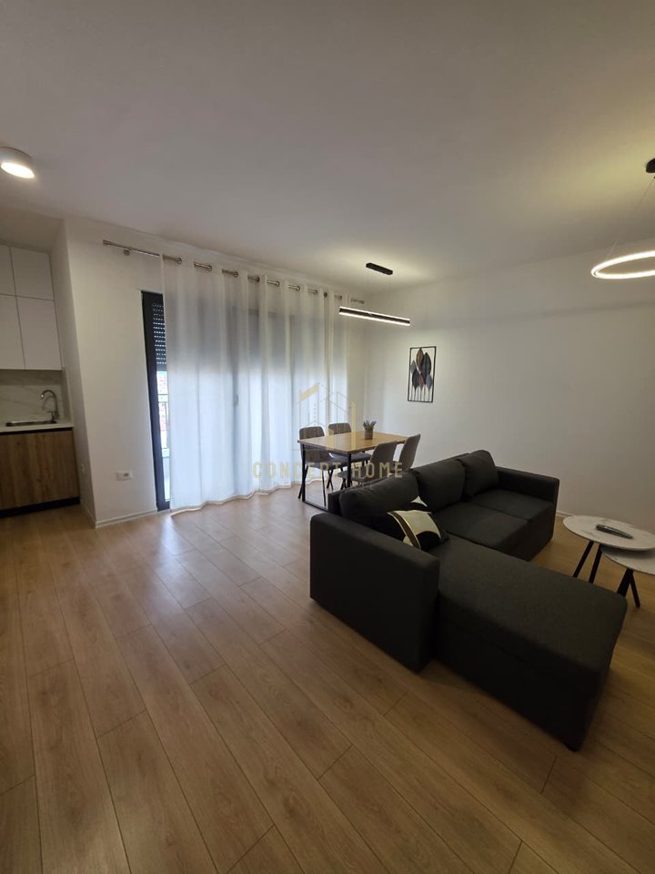 Appartamento 2+1 in affitto a Bulevardi i Ri, Tirana, 90 m². Foto 1 di 3