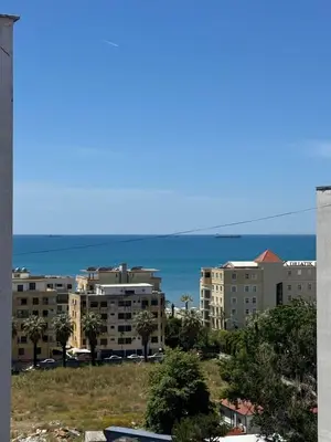 Apartament 2+1 në shitje në Plazh, Durrës, 90 m². Foto 1 nga 9