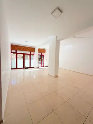 Commercial space for rent in Durrës, 92 m². Photo 1 of 5