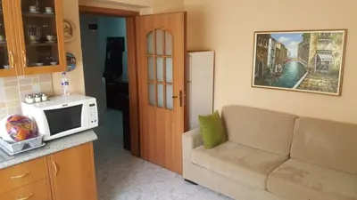 Apartament 2+1 me qera në Urgjenca e Pediatrisë, Tiranë, 75 m². Foto 2 nga 12