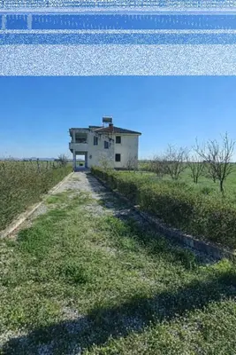 House for sale in Durrës, 302 m². Photo 3 of 3