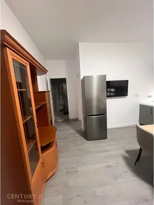 Apartament 1+1 me qera në Brryli, Tiranë, 50 m². Foto 3 nga 9