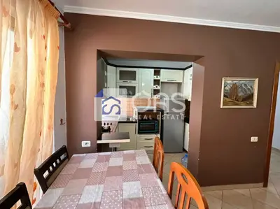 Apartament 2+1 me qera në Brryli, Tiranë, 75 m². Foto 4 nga 6