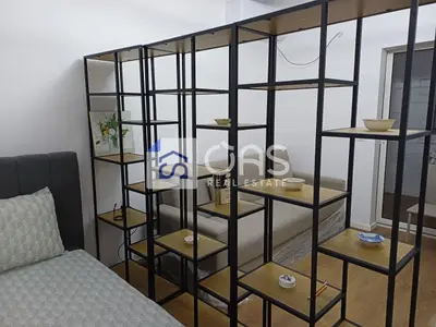 Apartament me qera në Myslym Shyri, Tiranë, 40 m². Foto 2 nga 8