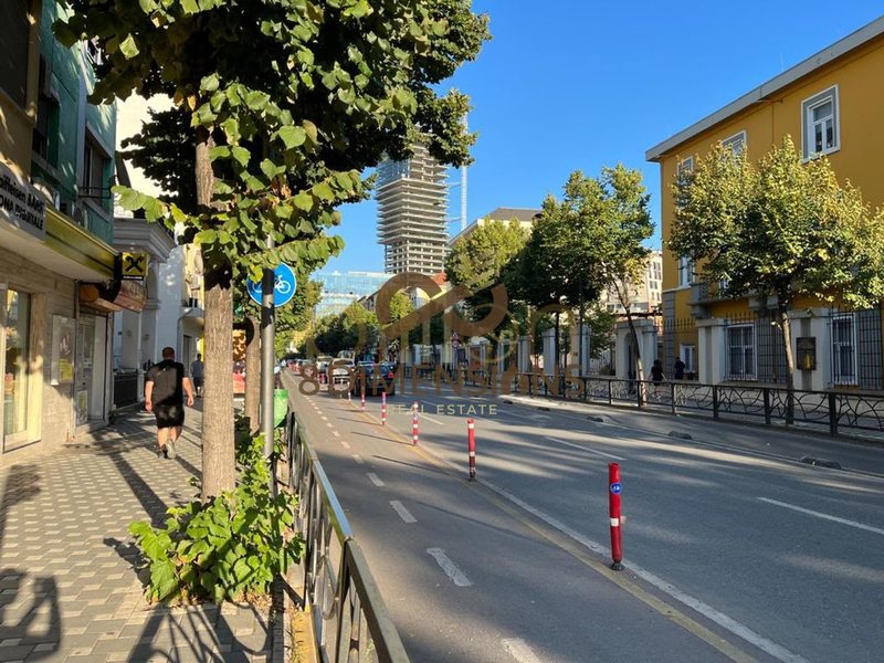 Appartamento 2+1 in affitto a Blloku, Tirana, 150 m²