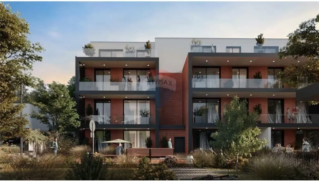 Appartamento in vendita a Farkë, Tirana, 201 m². Foto 1 di 3