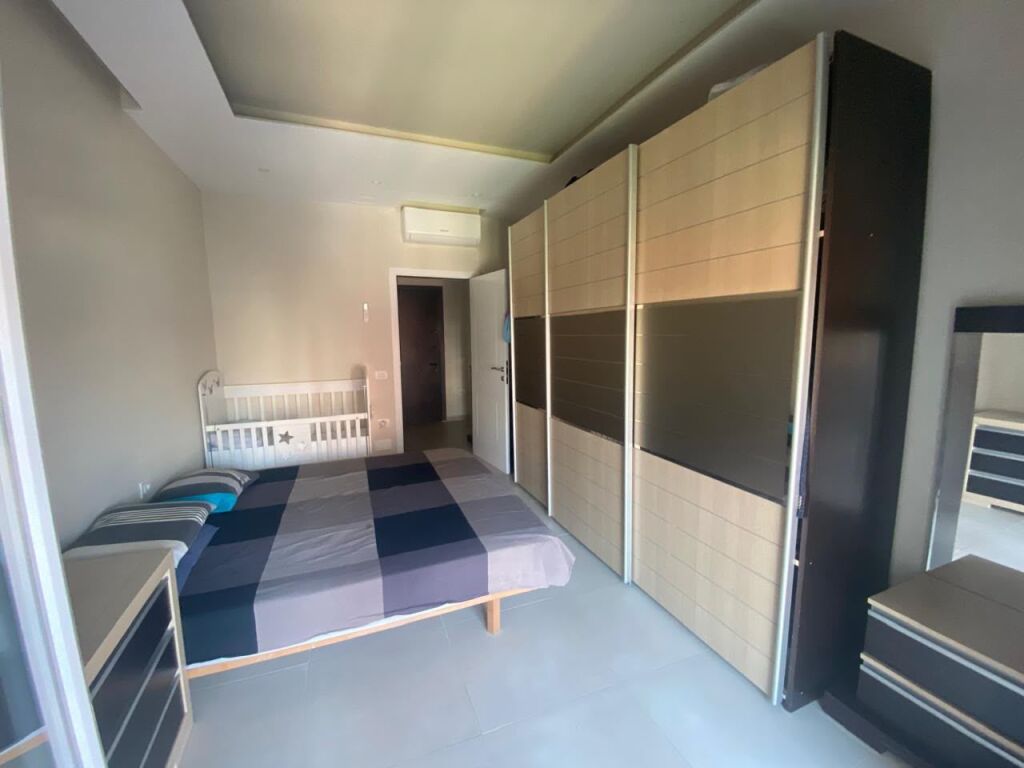 Appartamento 1+1 in affitto a Rruga 5 Maji, Tirana, 80 m². Foto 2 di 3