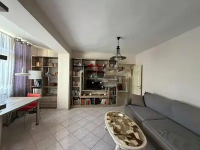 Apartament 2+1 me qera në Rruga Asim Vokshi, Tiranë, 87 m². Foto 1 nga 5