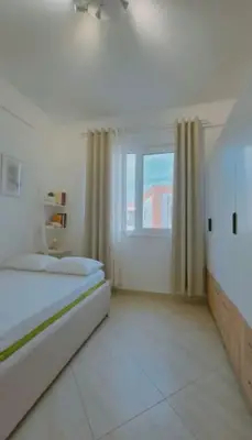 Apartament 2+1 me qera në Liqeni i Thatë, Tiranë, 90 m². Foto 3 nga 5