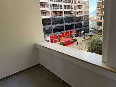 Appartamento 1+1 in vendita a Stacioni i Trenit, Tirana, 52 m². Foto 5 di 7