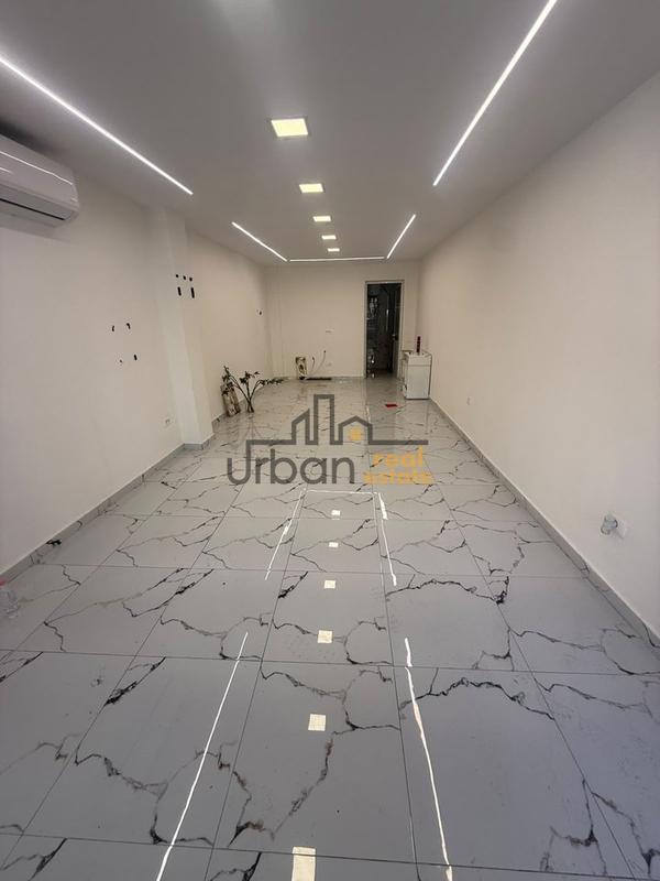 Dyqan me qera në Bulevardi Bajram Curri, Tiranë, 37 m²