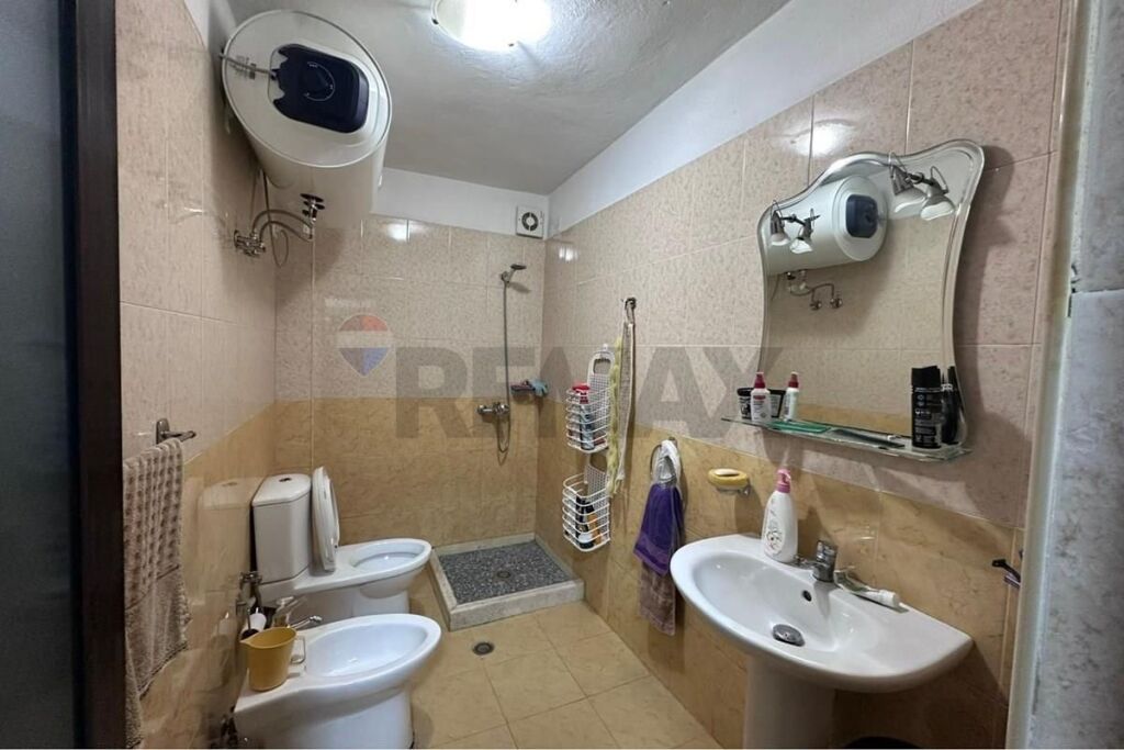 Apartament në shitje në Materniteti i Ri, Tiranë, 59 m². Foto 2 nga 3