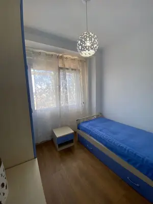 Apartament 3+1 në shitje në Ish-URT, Durrës, 94 m². Foto 8 nga 12