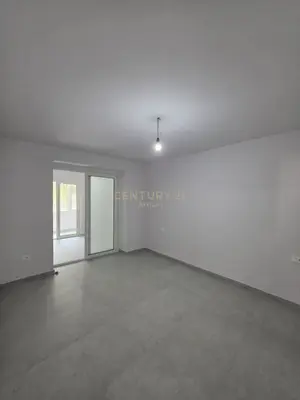 Apartment for sale in Materniteti i Ri, Tirana, 94 m². Photo 5 of 6