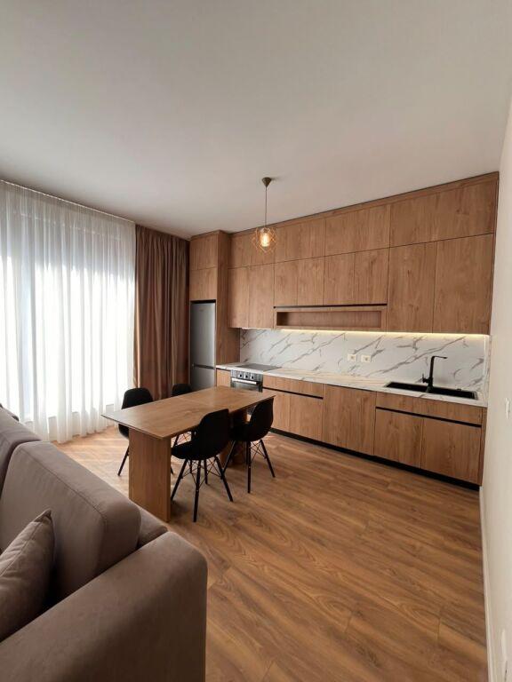 Appartamento 1+1 in affitto a Rruga Siri Kodra, Tirana, 73 m²
