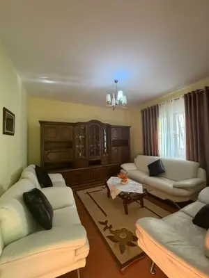 Villa 3+1 in affitto a Plazhi Iliria, Durazzo, 120 m². Foto 2 di 12