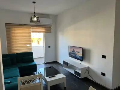 Apartament 1+1 me qera në Rruga Kalabria, Durrës, 70 m². Foto 4 nga 9