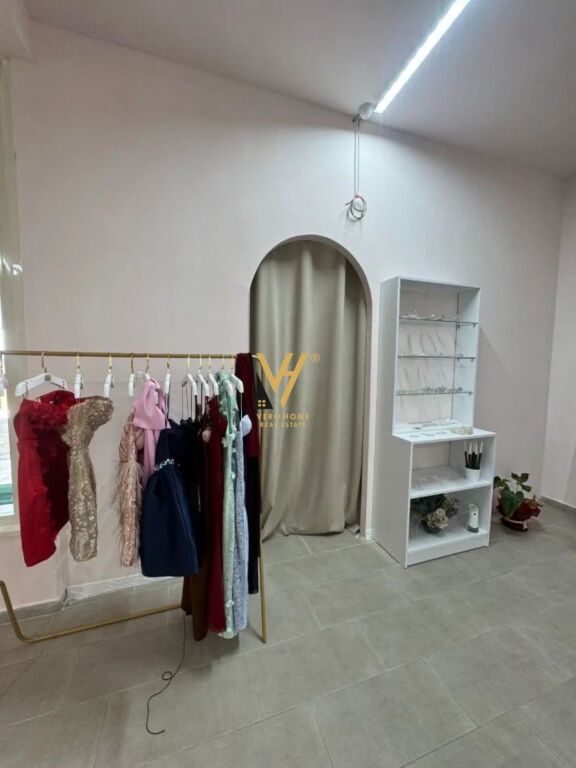 Ambient biznesi në shitje në Fresku, Tiranë, 95 m²