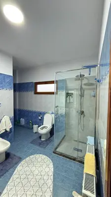 Locale in vendita a Mborje, Coriza, 2.009 m². Foto 6 di 12